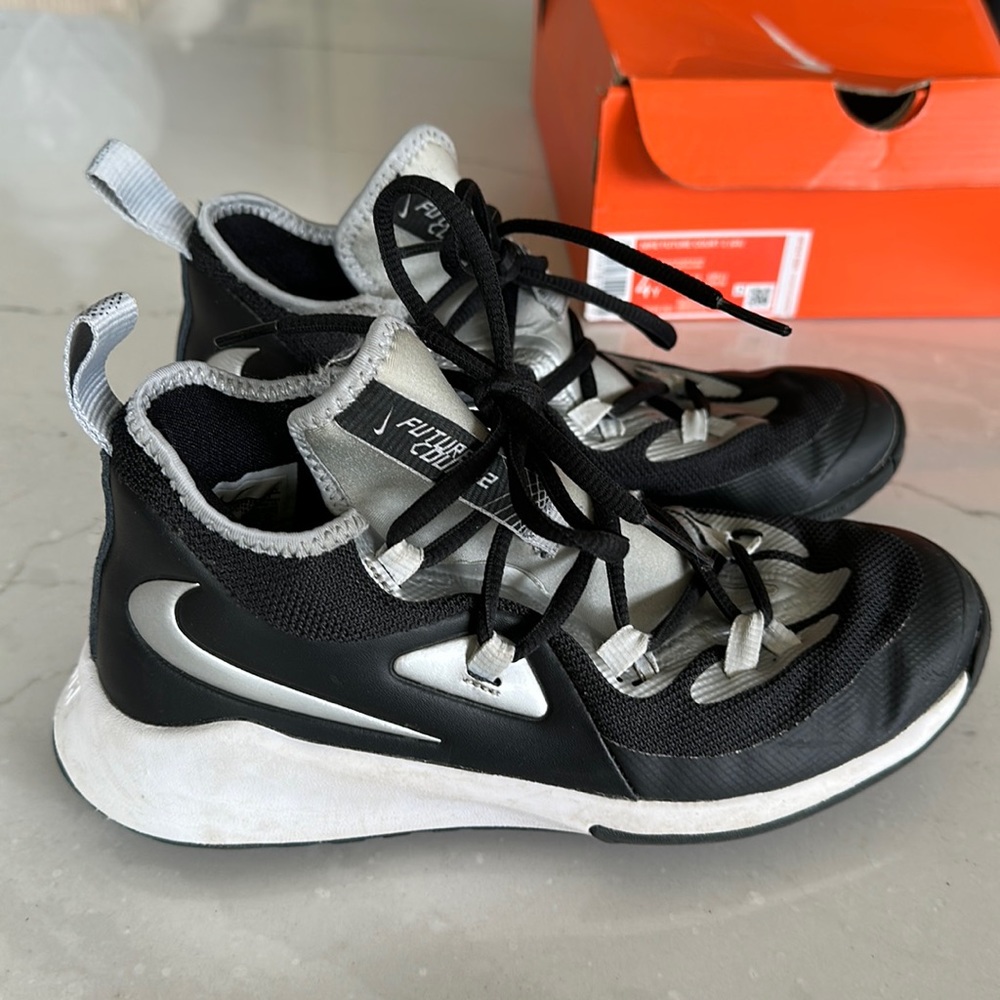 Nike Basketball Shoes size 4 Y